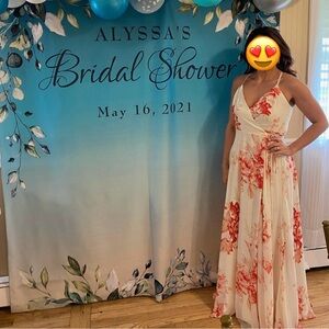 Lulu's White and Red Floral Maxi Dress women size M